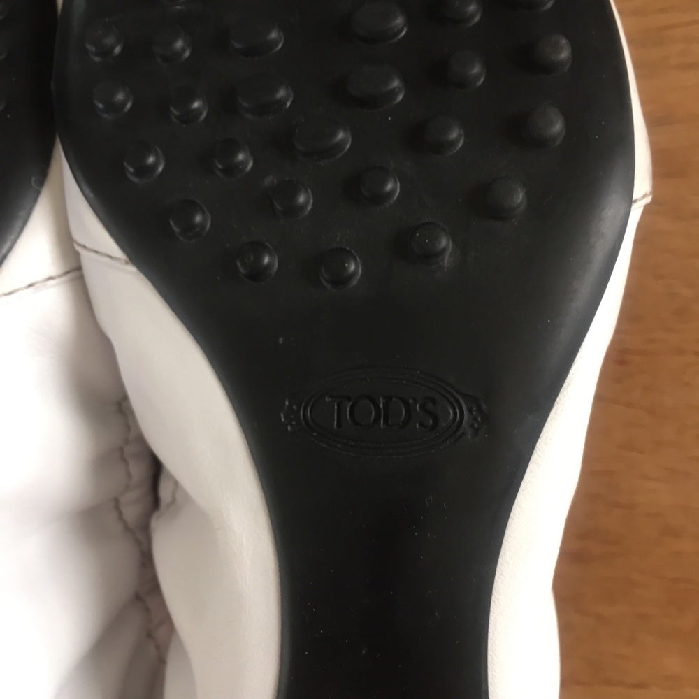 Tod’s White Ballet Square Toe Ballet Leather Flat - Picture 6 of 10